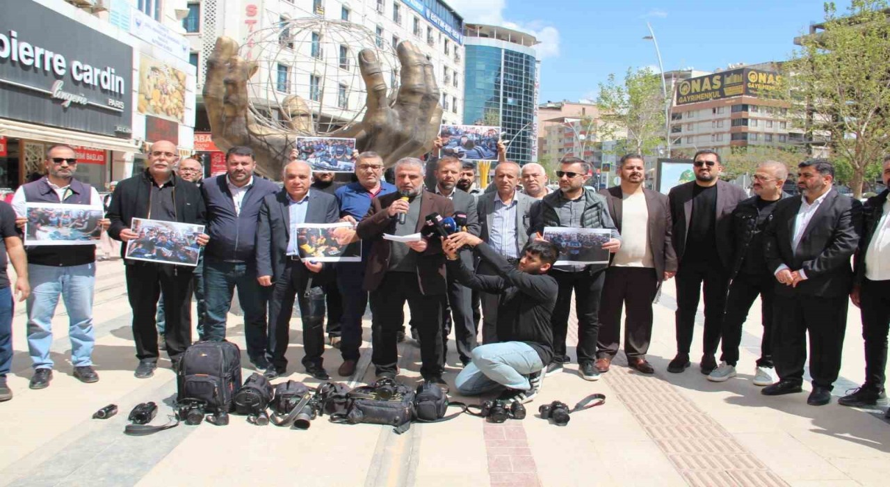 Basın mensuplarından Gazzede meslektaşlarının katledilmesine tepki