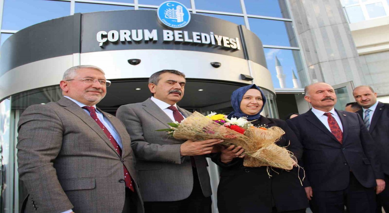 Başkan Aşgın taleplerini Bakan Tekine iletti