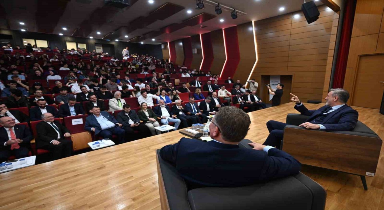 Başkan Burkay Mudanya Üniversitesinde Gençlerle Buluştu