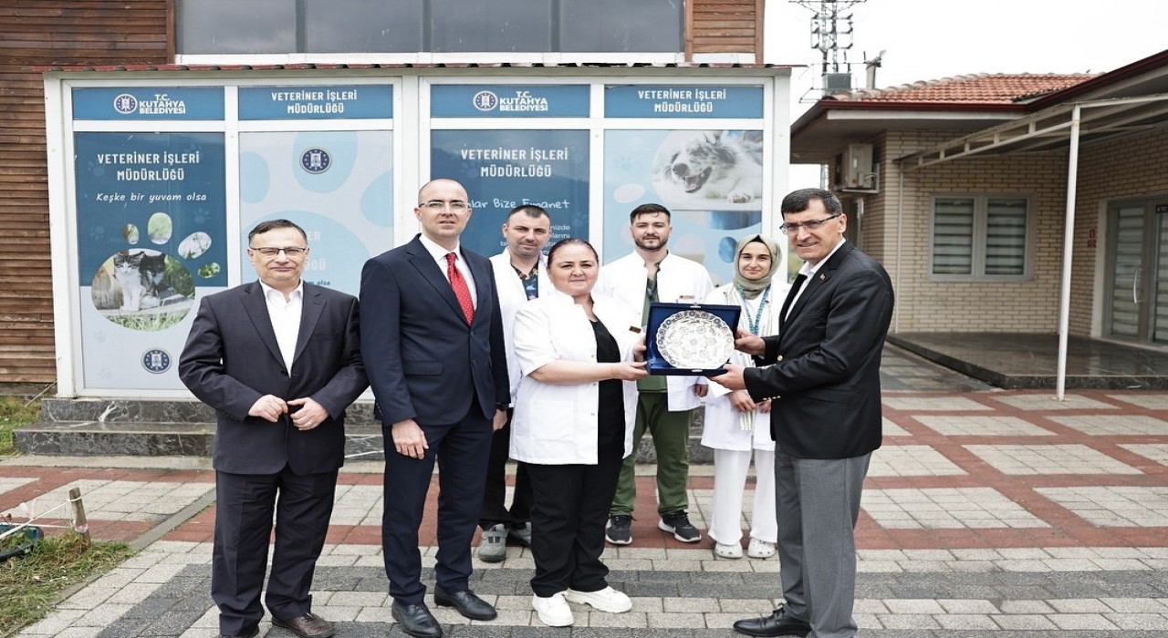 Başkan Eyüp Kahveci, Dünya Veteriner Hekimler Gününü kutladı