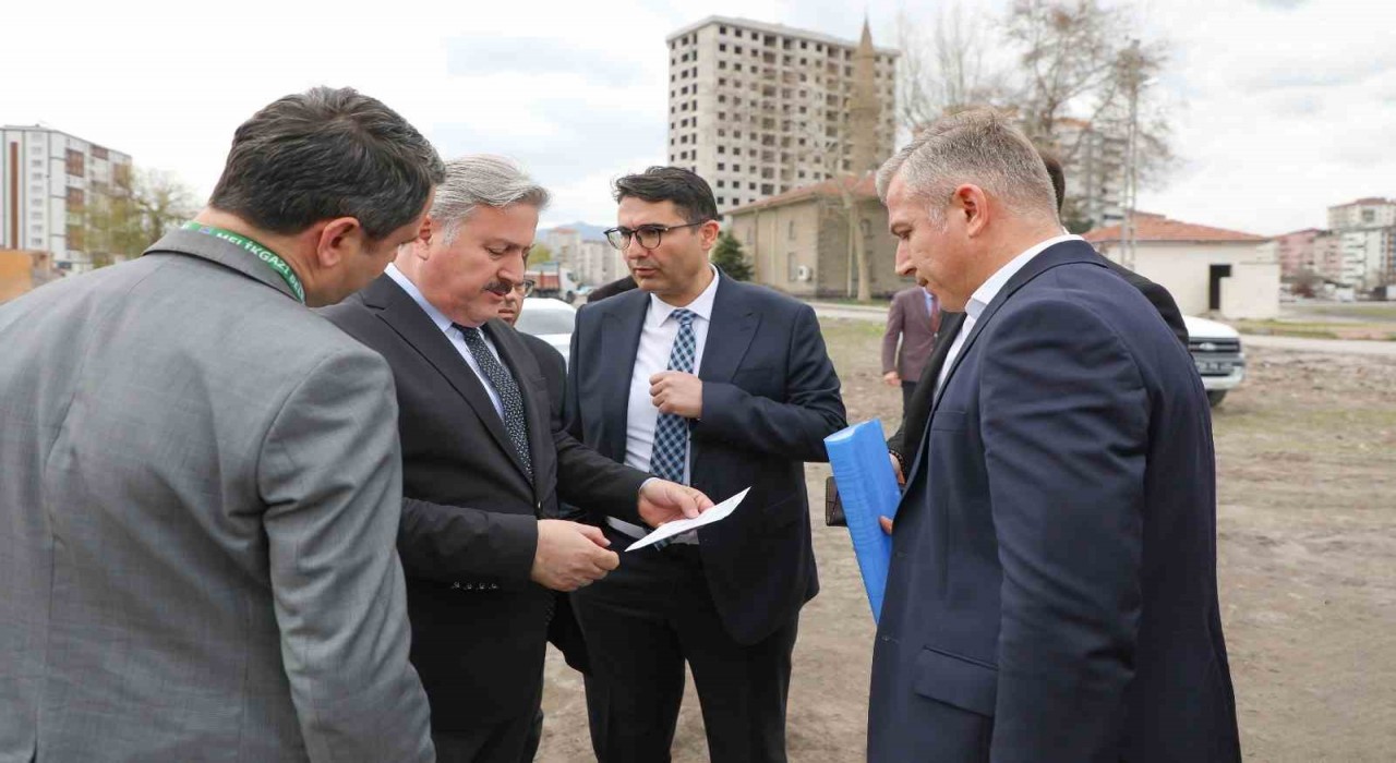 Başkan Palancıoğlu: Melikgazide metruk yapı kalmayacak