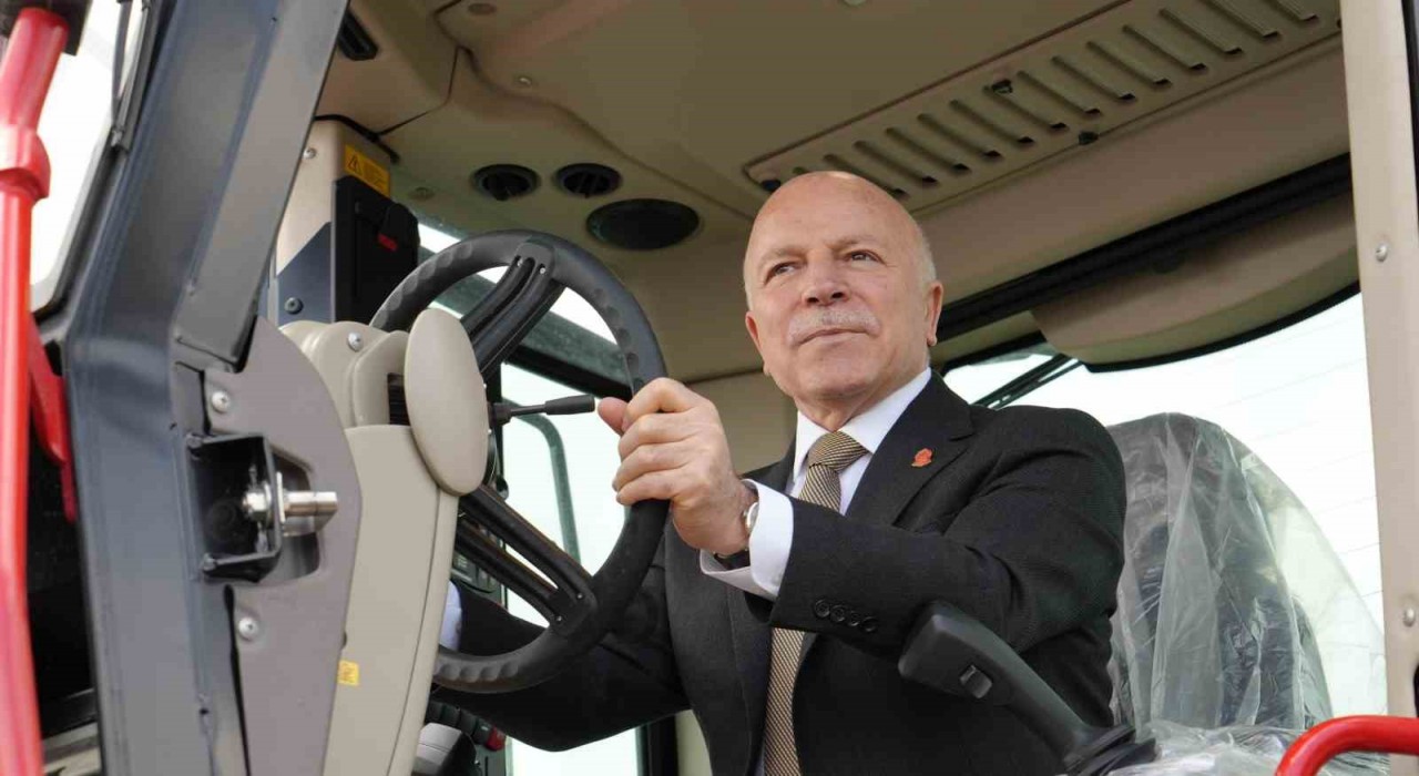 Başkan Sekmen; Bu yatırım sadece bir araç teslimi değildir, Erzurumun geleceğine olan inancımızdır