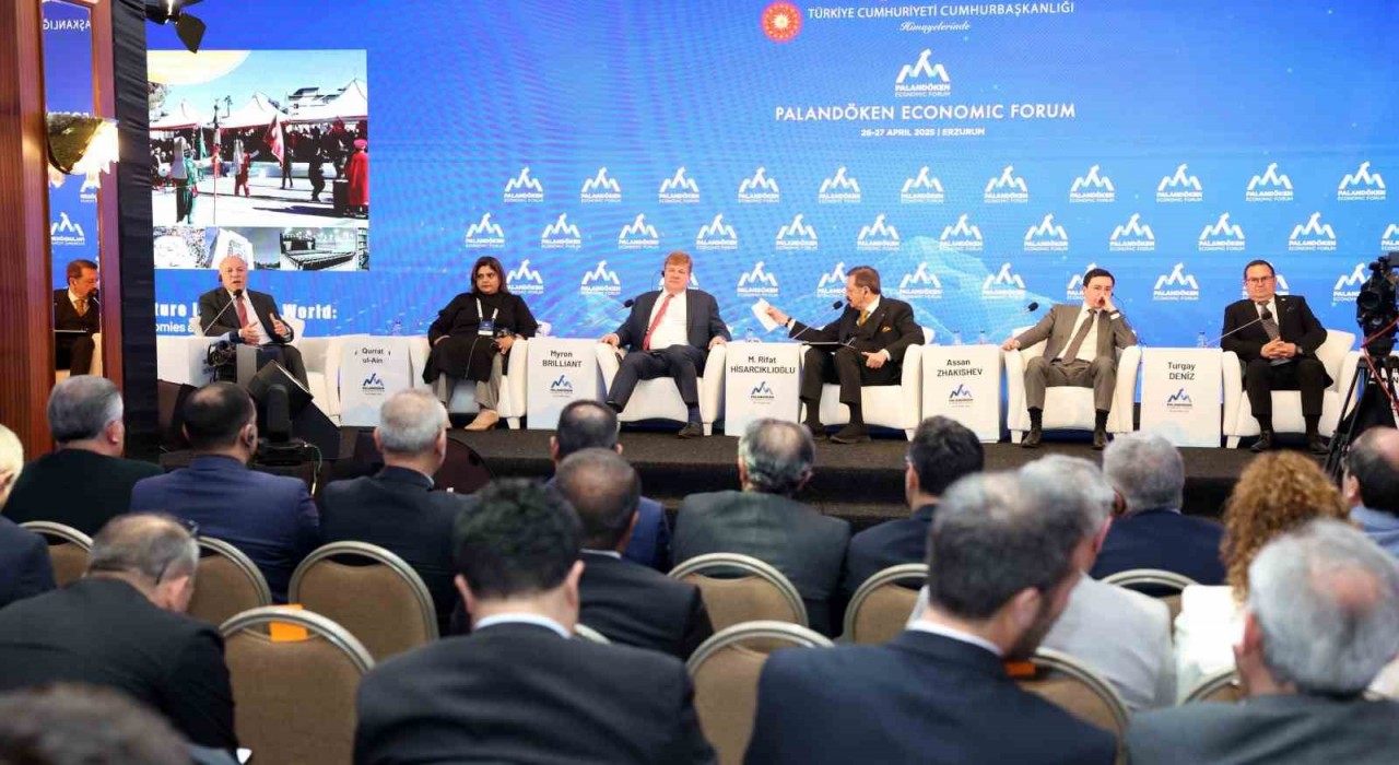 Başkan Sekmen iş dünyasına Erzurumu anlattı
