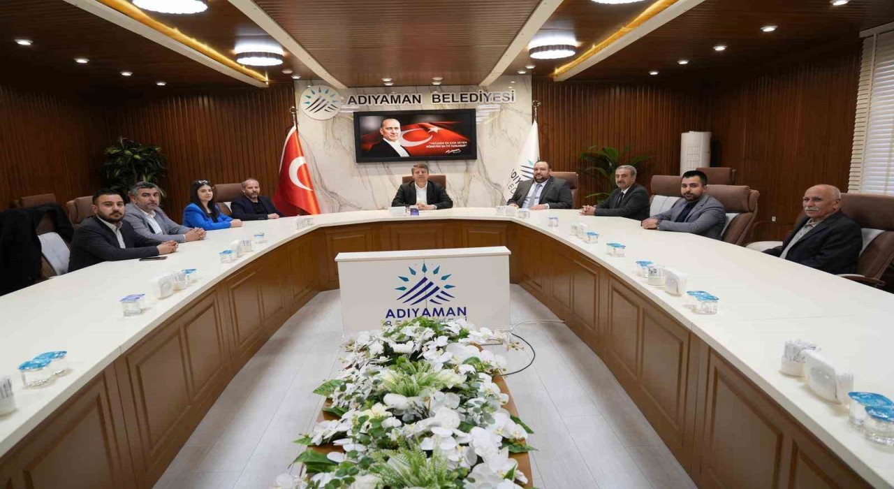 Başkan Tutdereye yoğun ziyaret trafiği