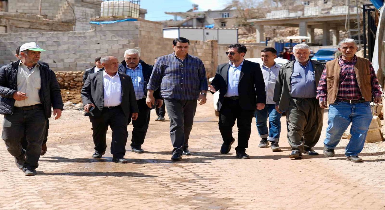 Başkan Yılmazdan depremzedelere bayram ziyareti