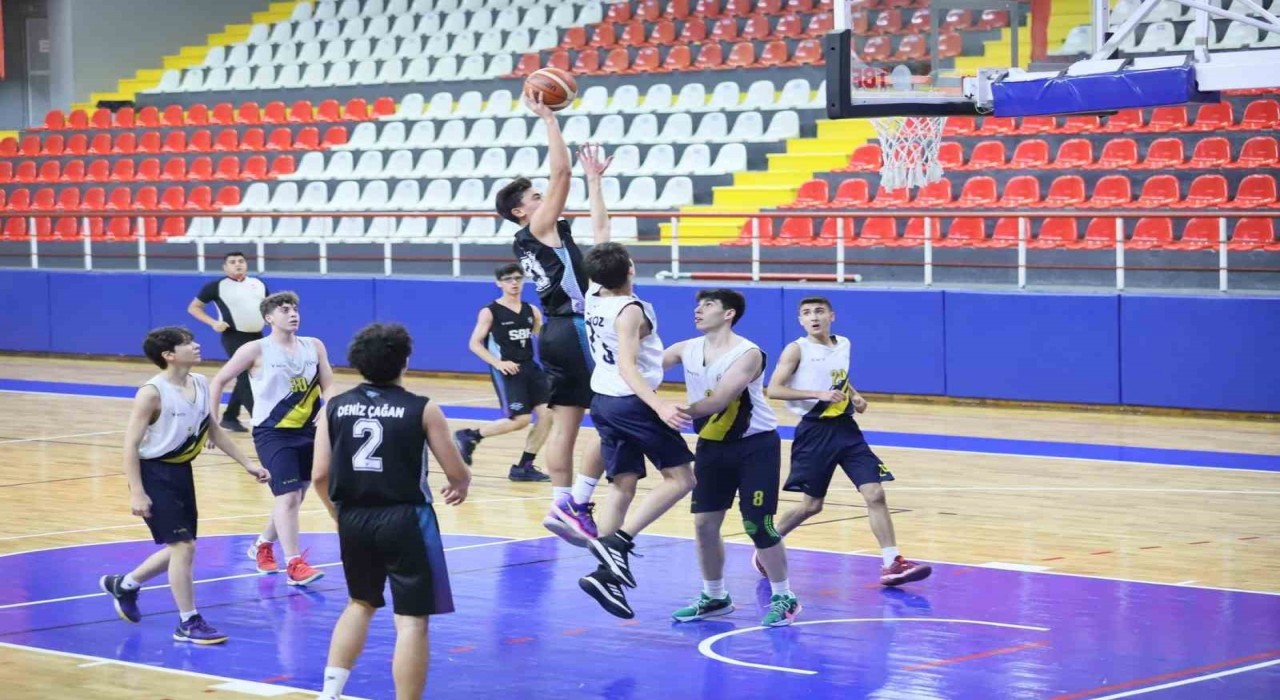 Basketbolda Türkiyenin devleri Denizliye geliyor