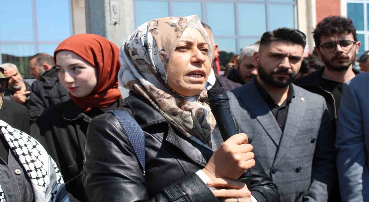 Başörtüsü Allahın emridir diyen pofesör milyonların sesi oldu