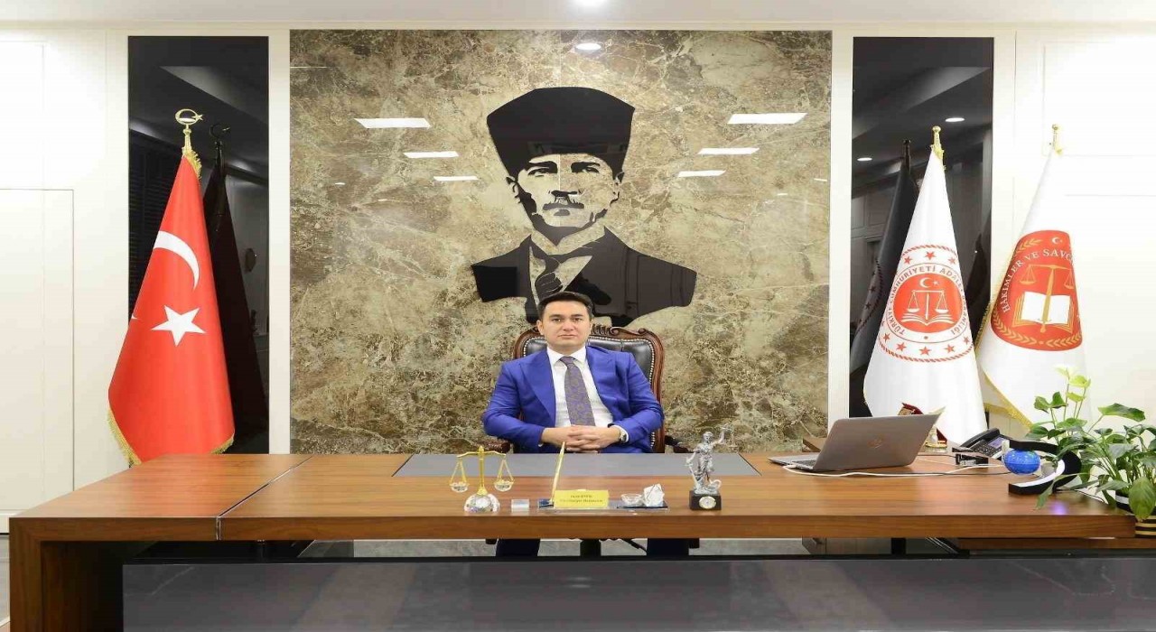 Başsavcı Emreden Avukatlar Günü mesajı