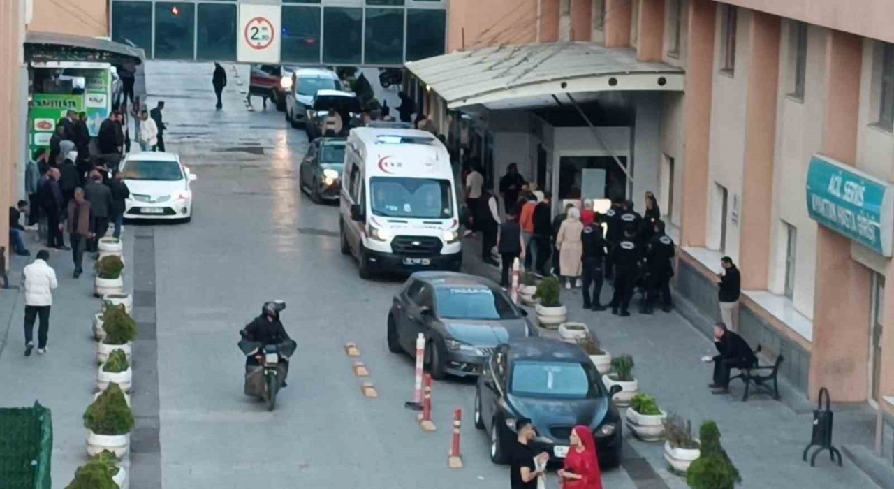 Batmanda bahçede oturan adam maganda kurşunuyla yaralandı