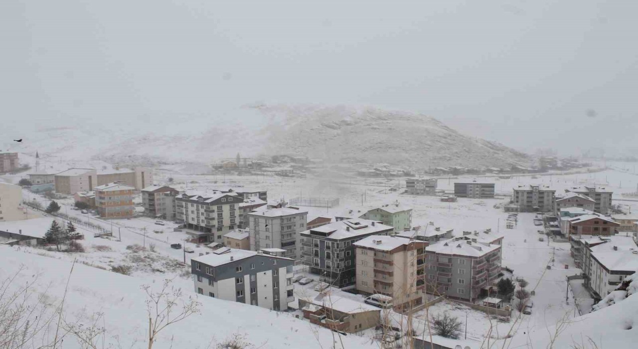 Bayburt için kar, çığ, zirai don ve rüzgar uyarısı yapıldı