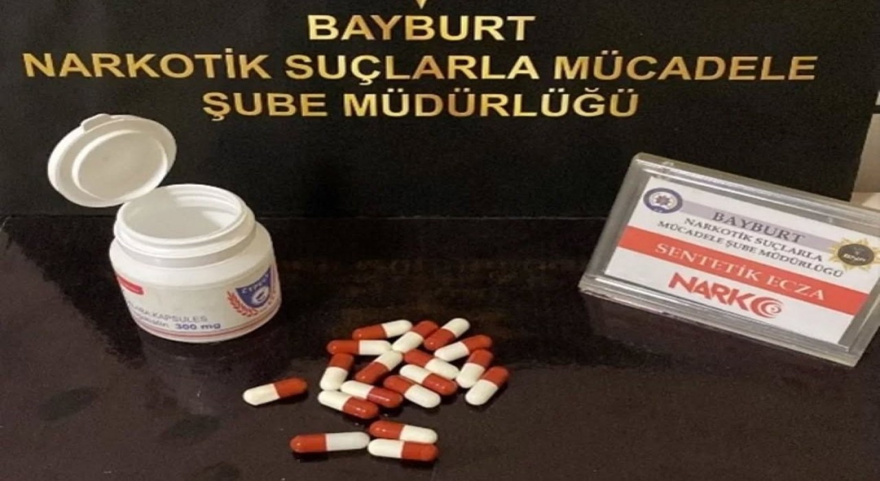 Bayburtta 18 adet sentetik hap ele geçirildi
