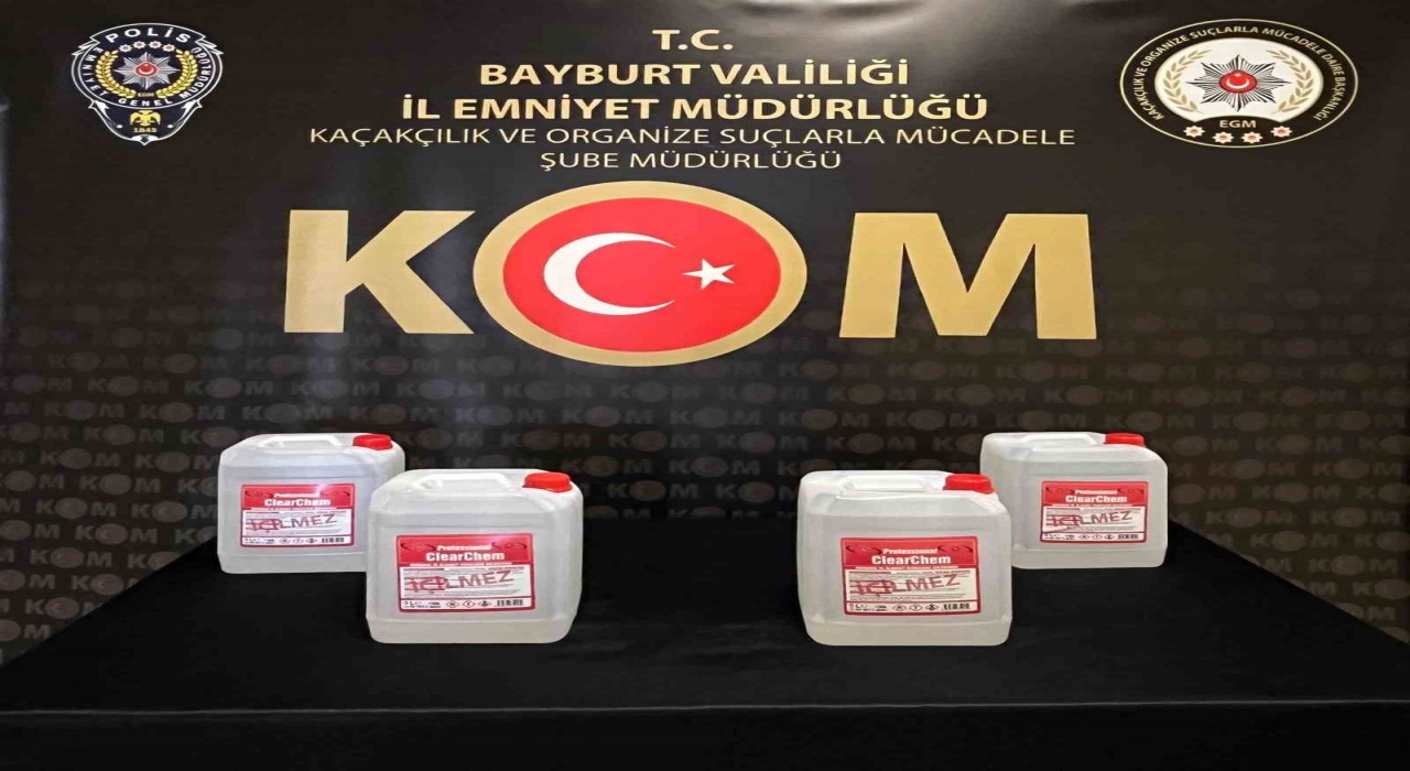 Bayburtta 20 litre kaçak etil alkol ele geçirildi