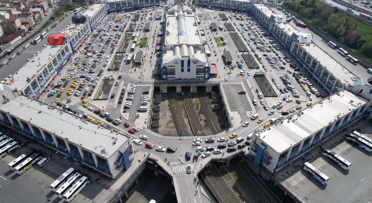 Bayram tatilinin ardından Büyük İstanbul Otogarında yoğunluk yaşandı