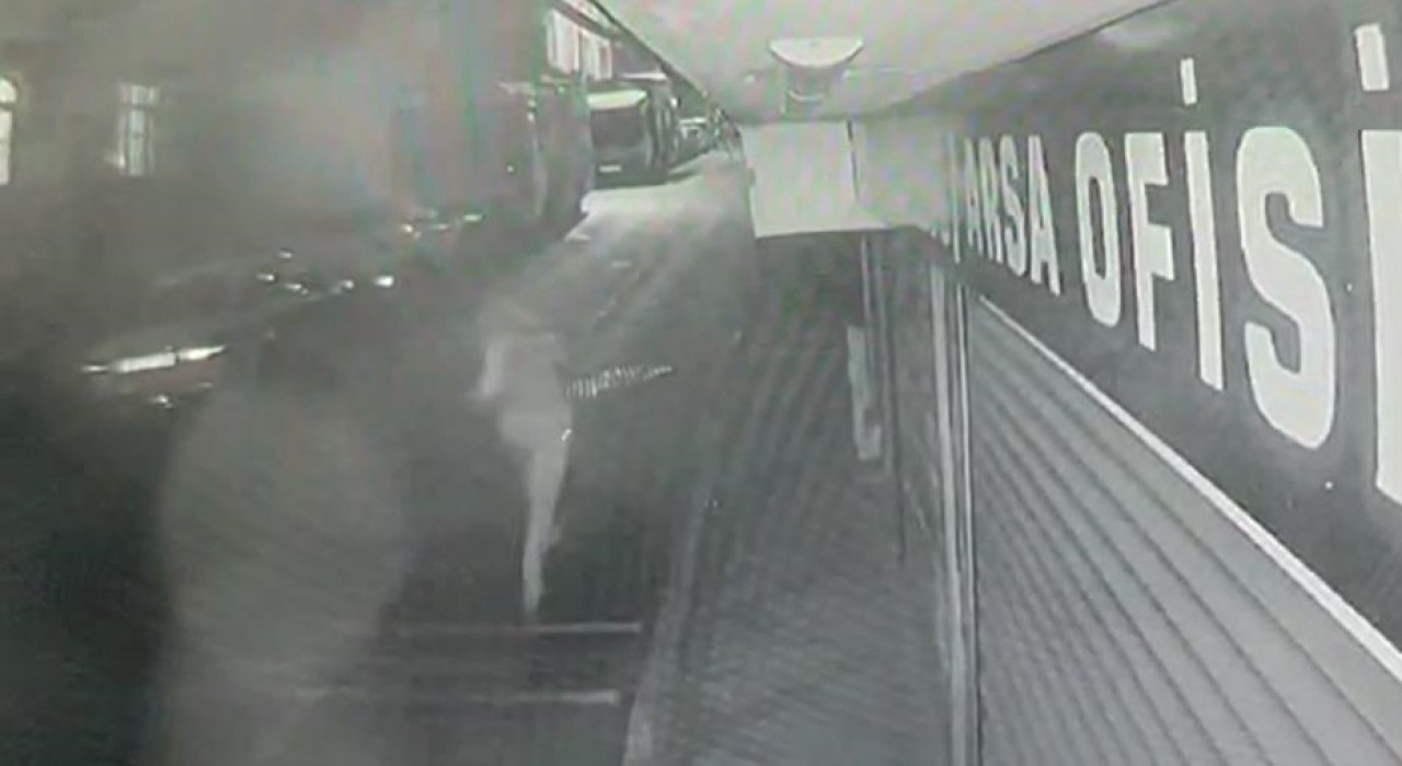 Bekçiyi yaralayan şahıslardan birinin kaçış anı kamerada