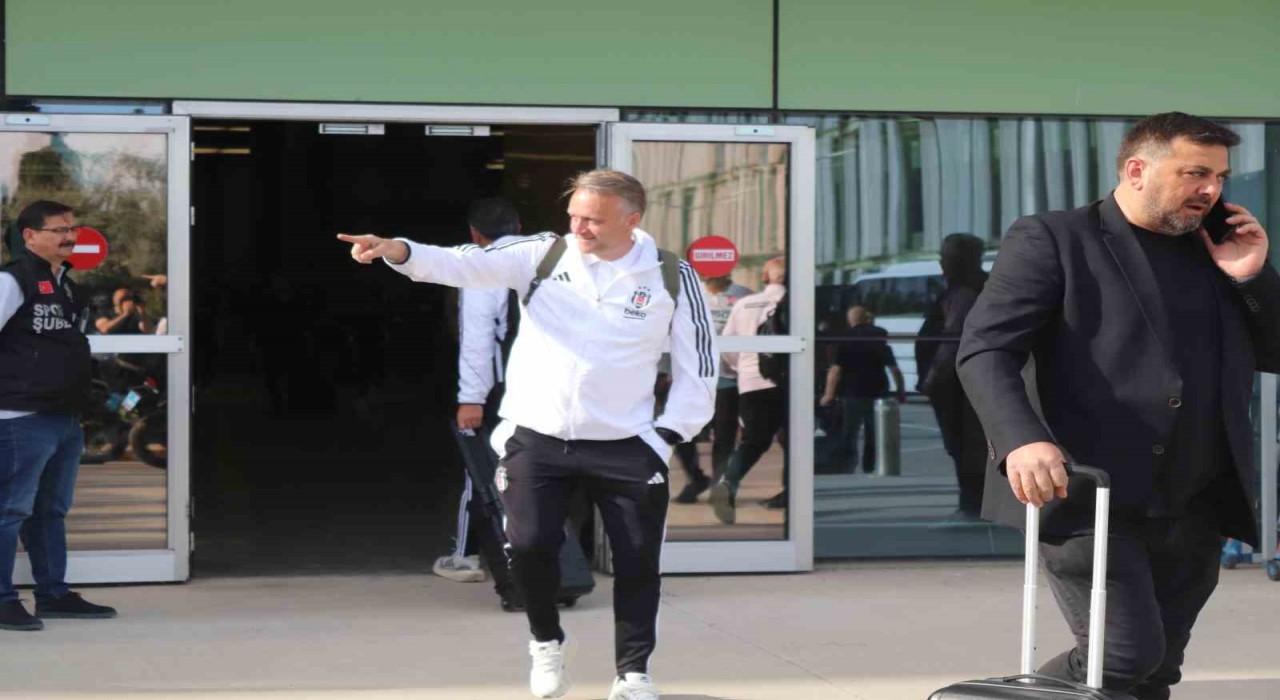 Beşiktaş kafilesi İzmirde