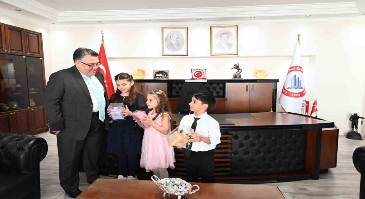BEUN Rektörü Özölçer, 23 Nisanda makamını miniklere devretti