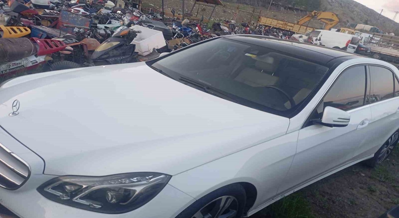 Beypazarında sahte plakalı otomobil yakalandı