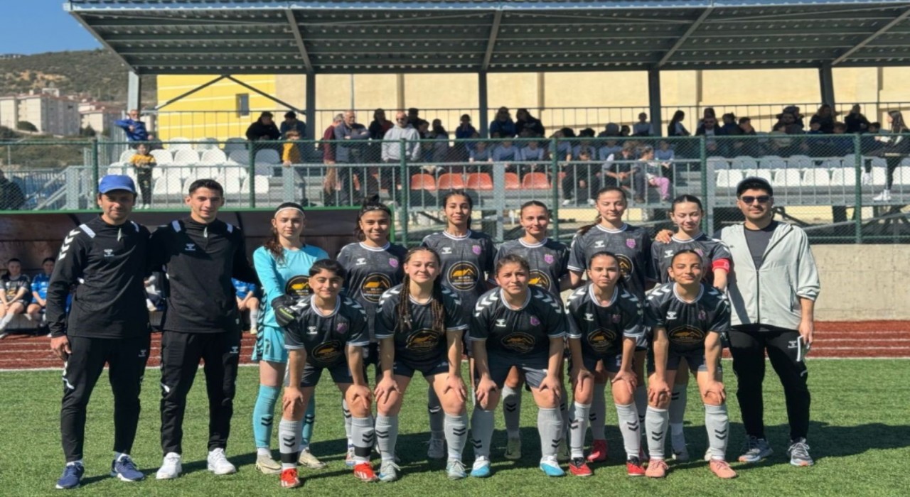 Bilecik Kolej Kız Spor Kulübü 2. Lige yükselme Play-Offa kalmaya hak kazandı