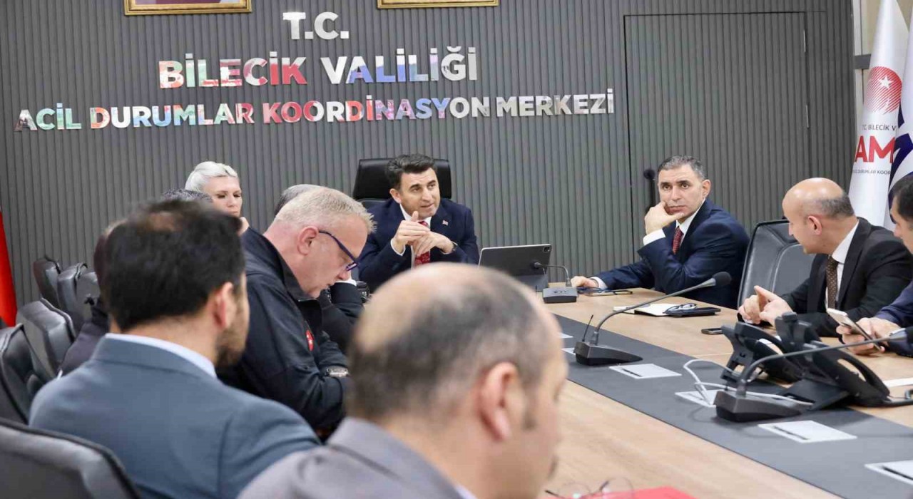 Bilecikte deprem sonrası Kriz Masası toplandı