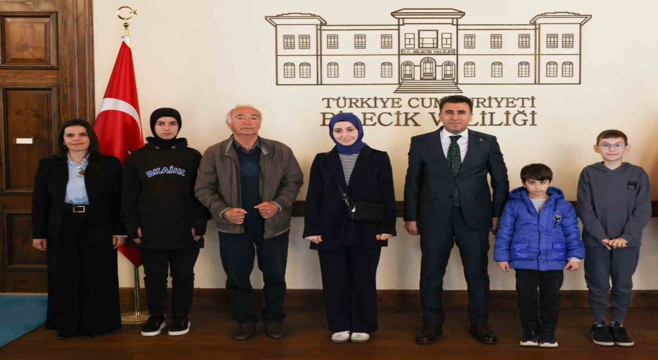 Bilecikte yıl boyunca en çok kitap okuyanlara ödül