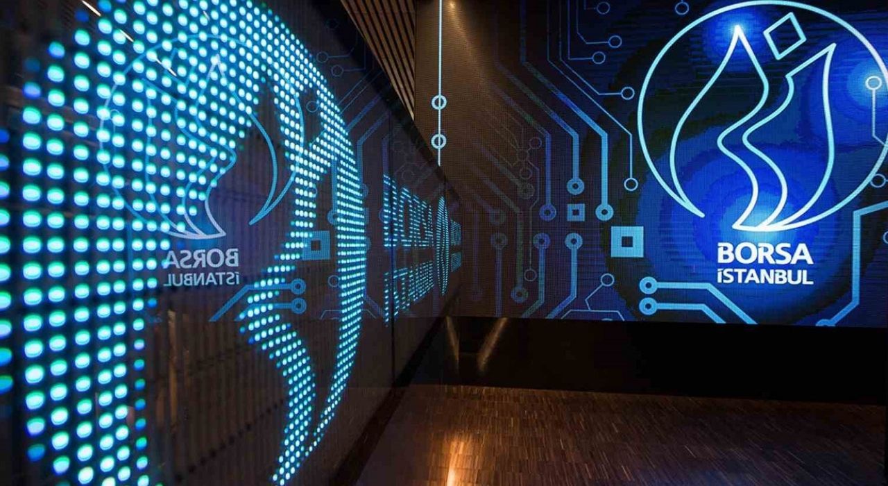 BIST 100 Haftaya Yatay Başladı: GSRAY, TOASO ve KONTR Öne Çıktı