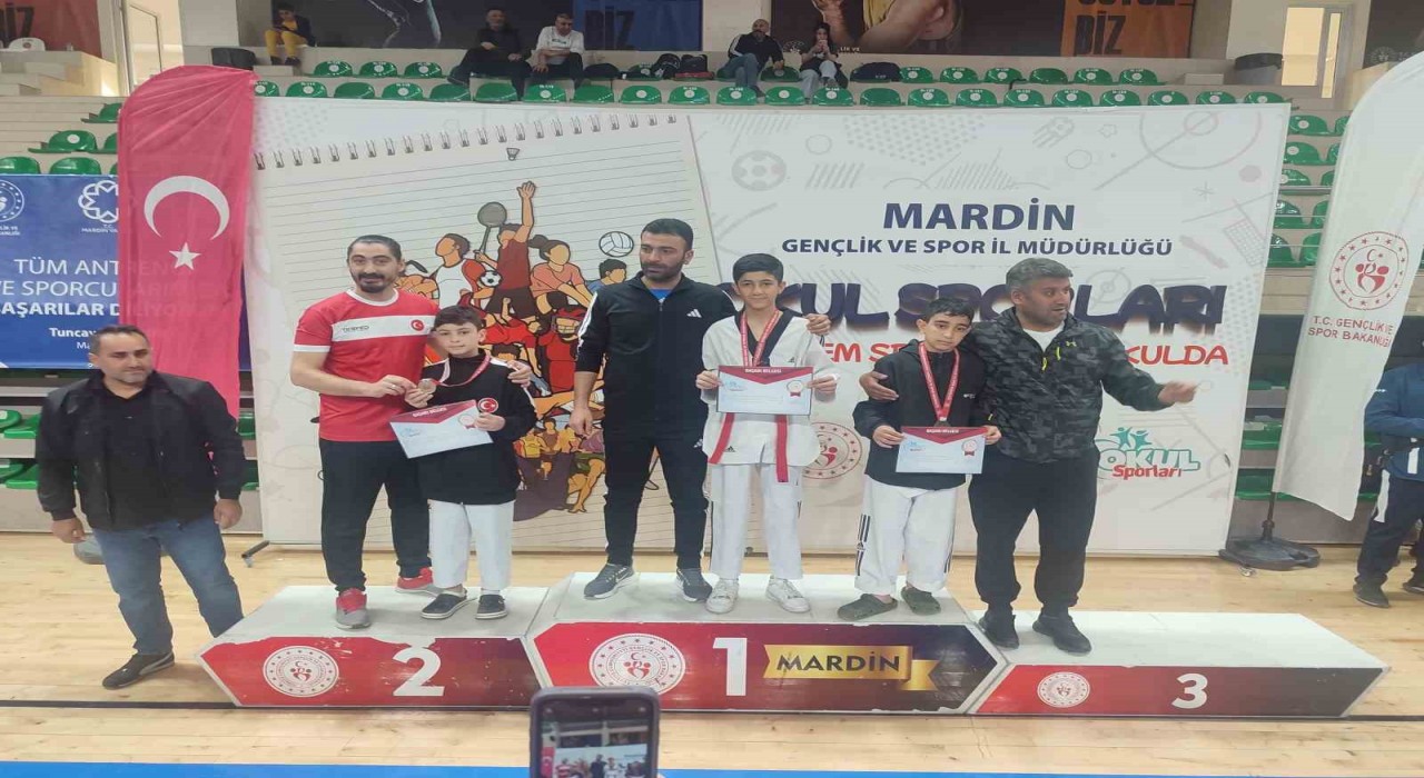 Bitlisli sporcular Mardinde dereceye girdi