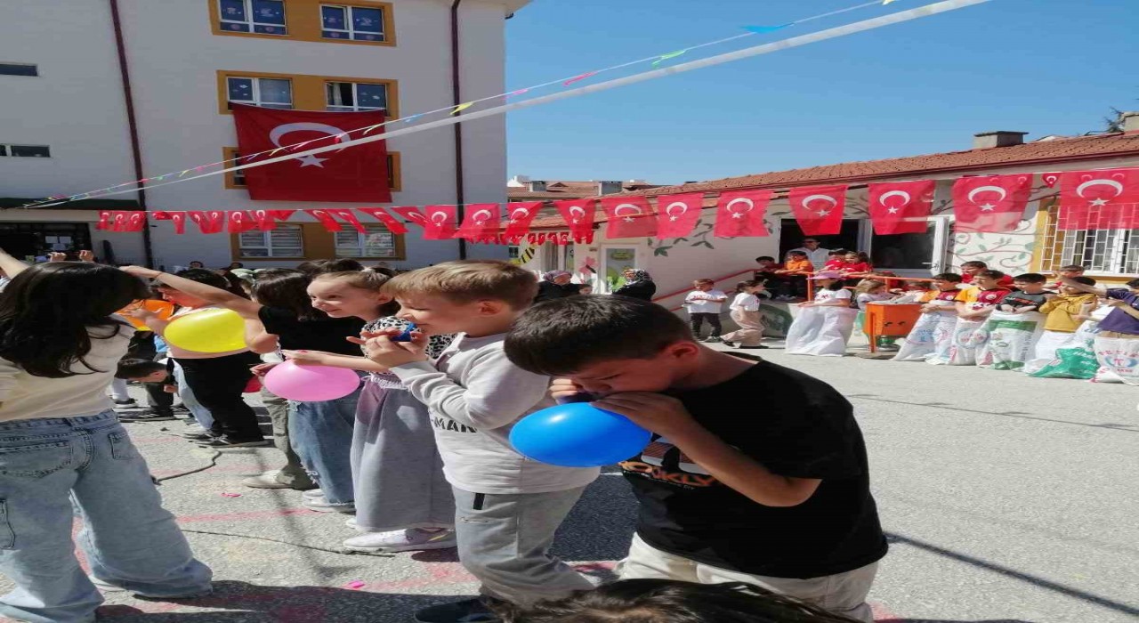 Bozüyükte 23 Nisan coşkusu