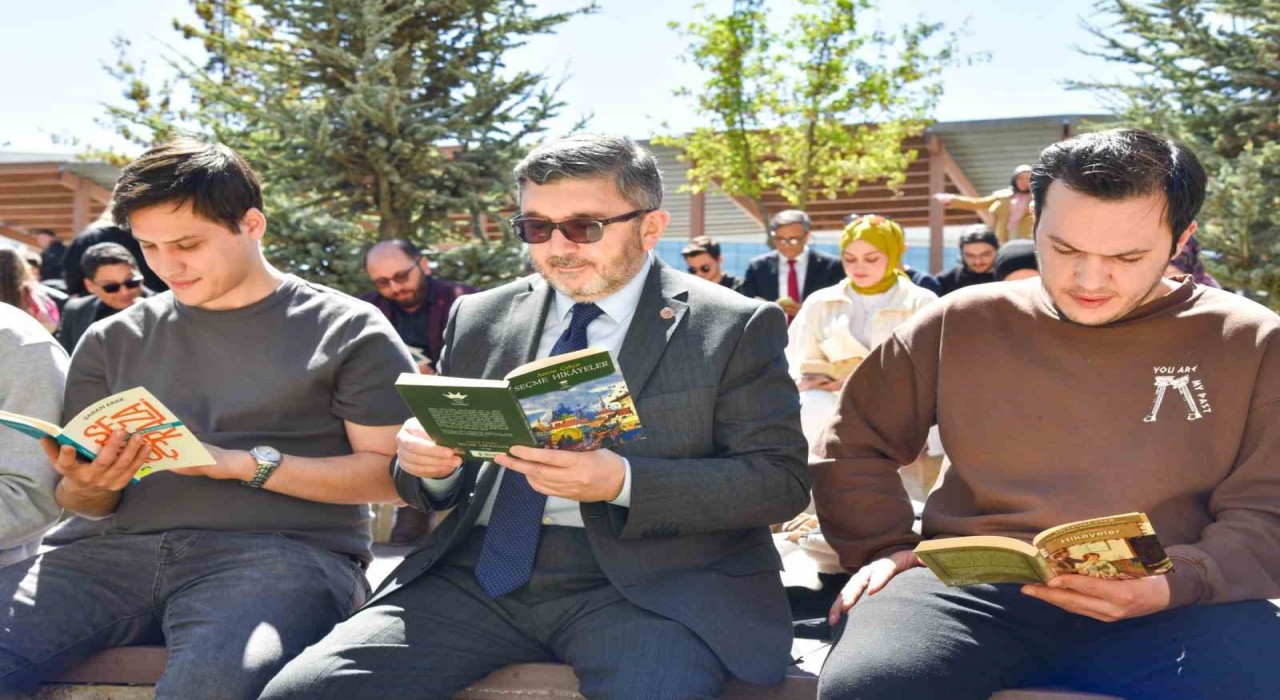 BŞEÜde kitap okuma etkinliği düzenlendi