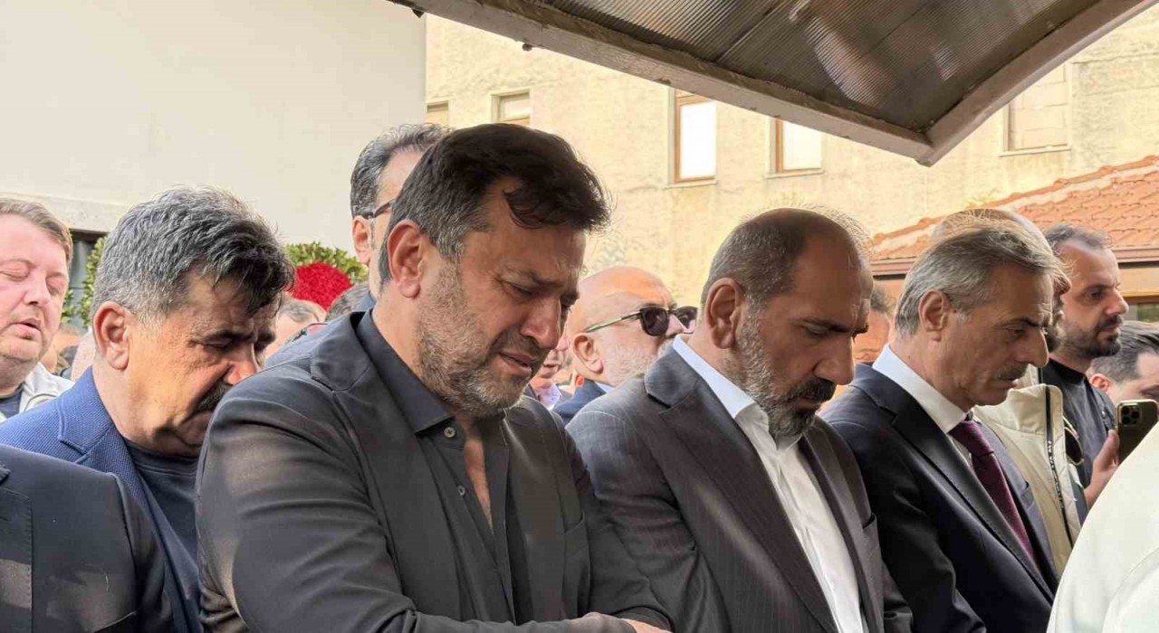 Bülent Uygunun kızı son yolculuğuna uğurlandı