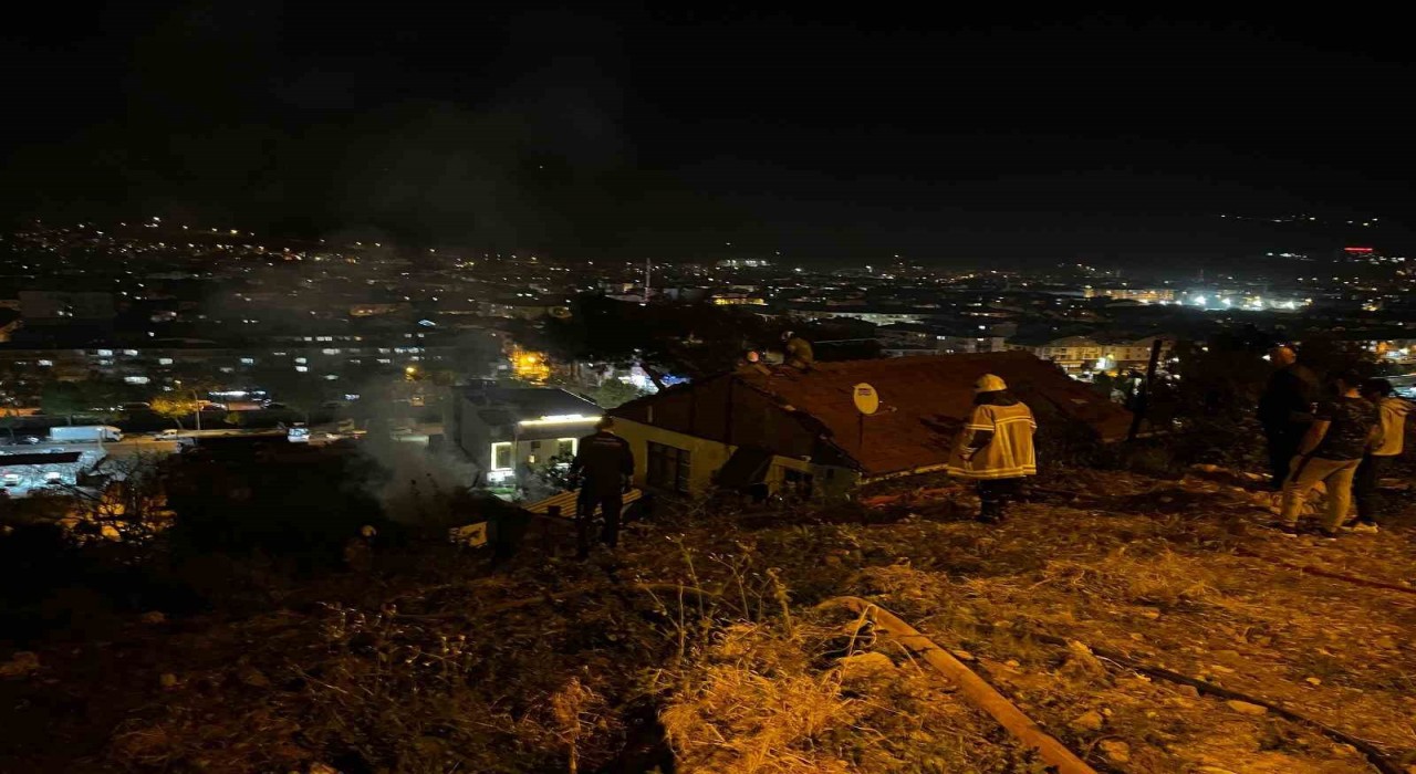 Bursada korkutan odunluk yangını