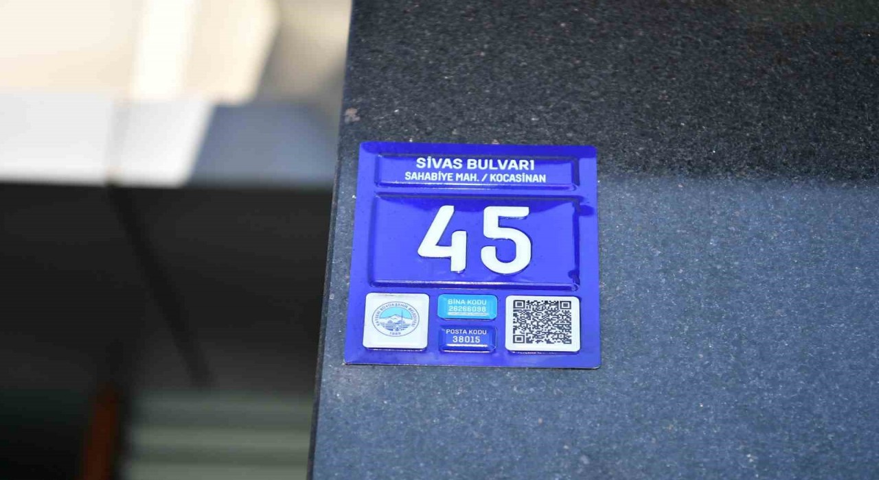Büyükşehirden 33 milyon TLlik akıllı proje: QR kodlu kapı dijital adres sistemi