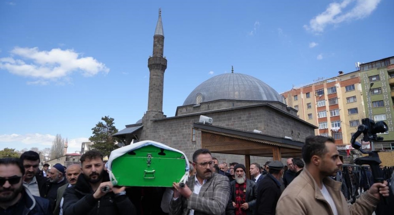 Buzlak ailesi: ‘Yaşanan olaydan derin üzüntü duyuyoruz