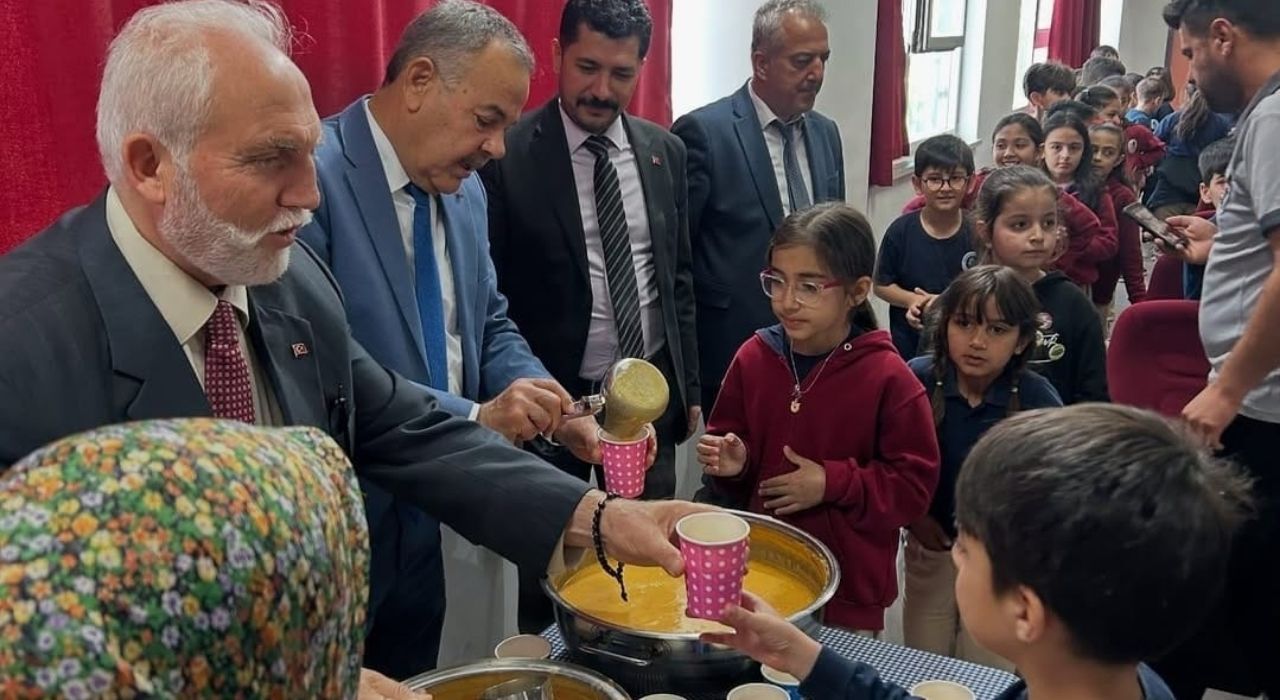 Çamlıkevler İlkokulu’nda Sağlıklı Yaşam İçin Örnek Etkinlikler Düzenlendi