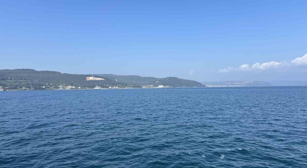 Çanakkalee Boğazı gemi trafiğine açıldı