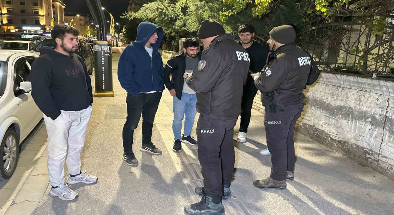 Çarşı ve mahalle bekçileri suça ve suçlulara göz açtırmıyor