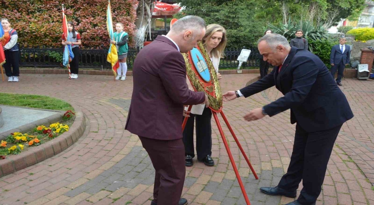 Çaycumada 23 Nisan coşkusu stadyumu doldurdu