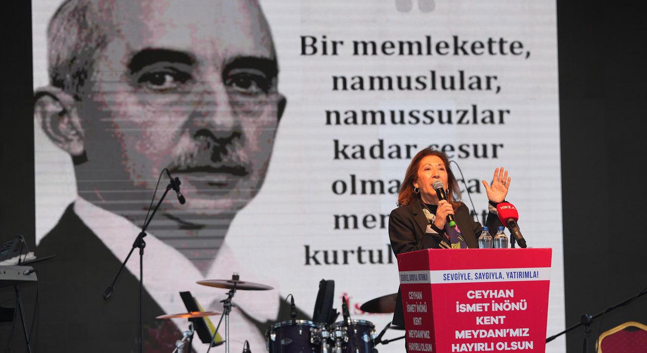 Ceyhan İsmet İnönü Kent Meydanı Görkemli Törenle Açıldı