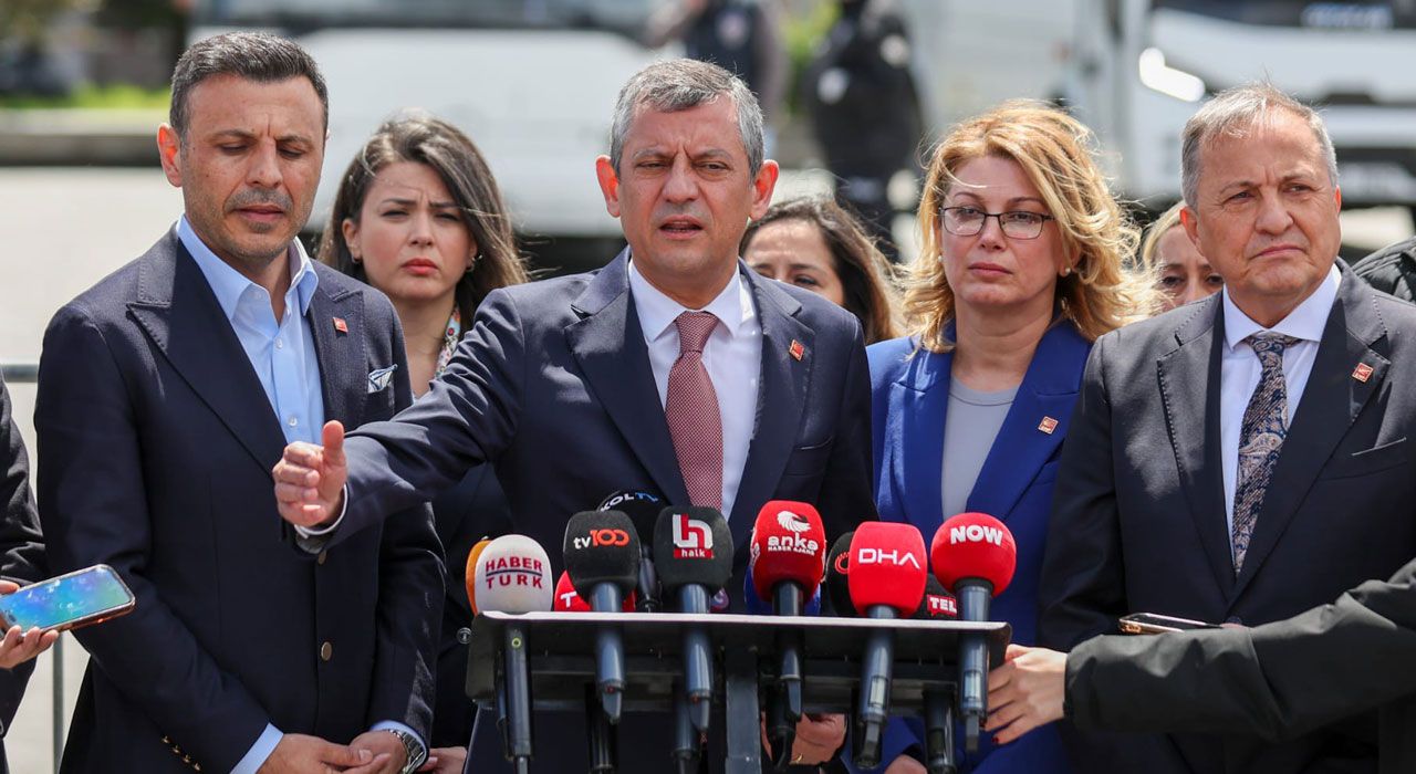 CHP Heyeti, Özdağ’ın Duruşmasına Katıldı: Asu Kaya'dan Adil Yargılama Vurgusu