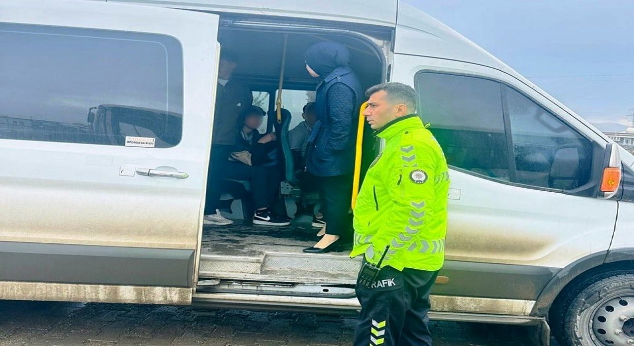 Cizrede okul servisleri denetlendi