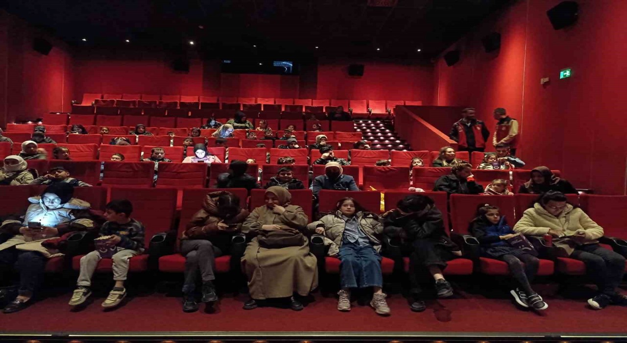 Çocuklar renkli bir etkinlikte buluştu