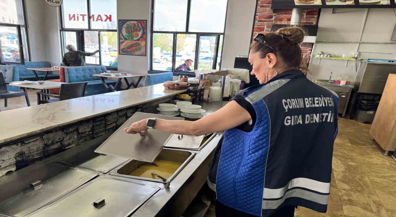 Çorumda hastane ve okul kantinleri ile marketler denetlendi