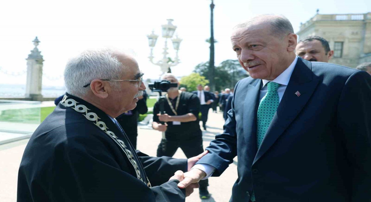 Cumhurbaşkanı Erdoğan, Anayasa Mahkemesi Başkanı Özkayayı kabul etti