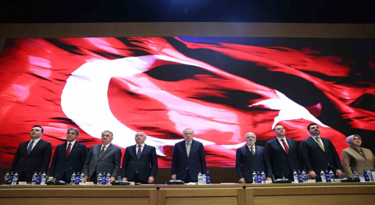 Cumhurbaşkanı Erdoğan: CHP demokratik zeminde siyaset yapan bir parti gibi değil, marjinal bir örgüt gibi hareket etmektedir