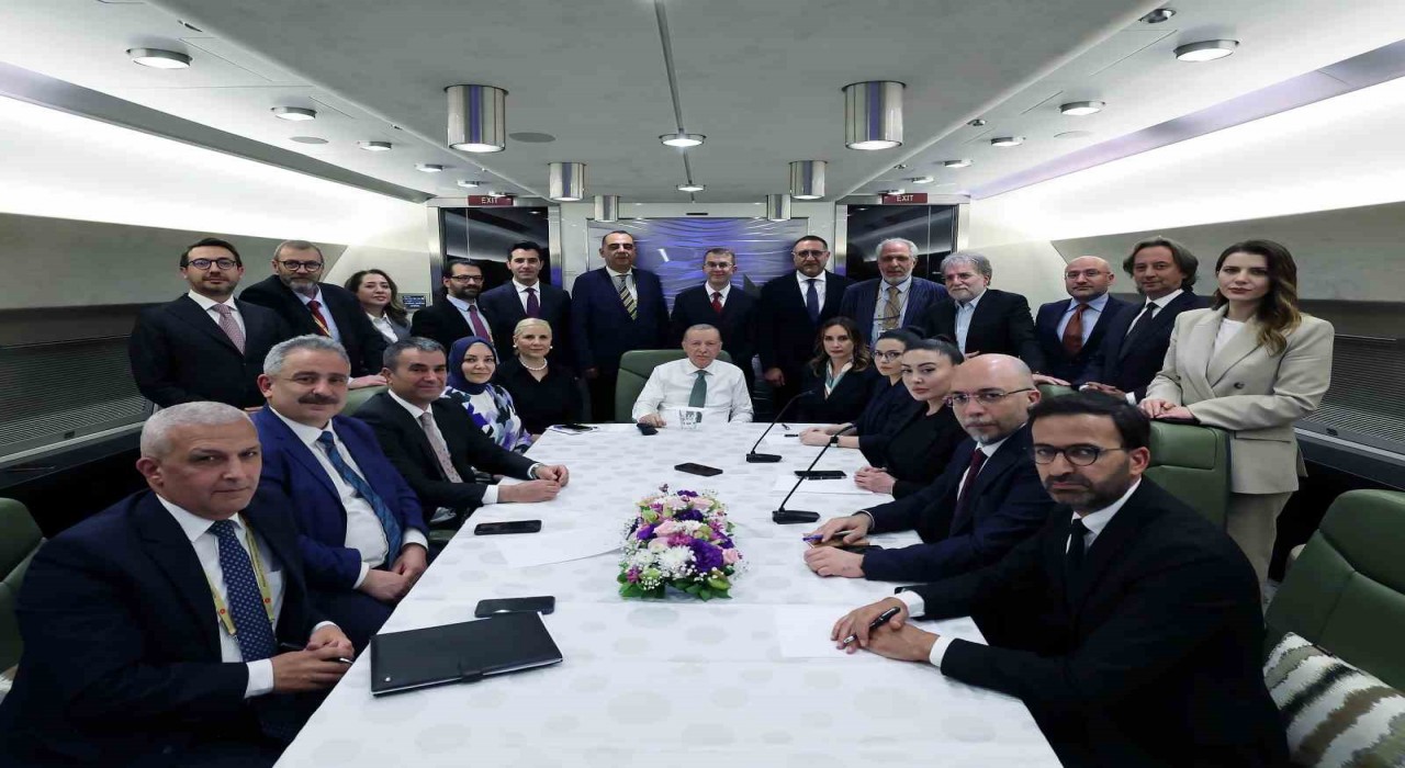 Cumhurbaşkanı Erdoğan: CHP, millete bantların arkasına yine neyi sakladıklarını, hangi şaibeli işlere giriştiklerini izah etmek zorundadır