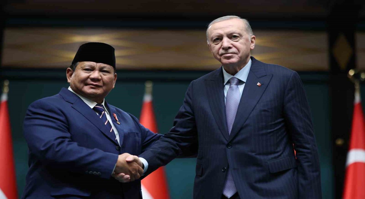 Cumhurbaşkanı Erdoğan: Gazzenin yeniden inşasında ve Filistin davasının savunulmasında Endonezya ile birlikte çalışmaya devam edeceğiz