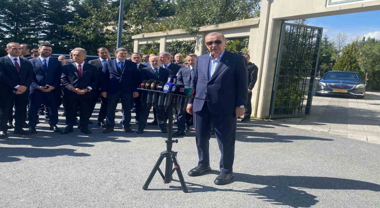 Cumhurbaşkanı Erdoğan, Türkiye dipdiri ayaktadır, dipdiri gündemi elinde tutmaktadır