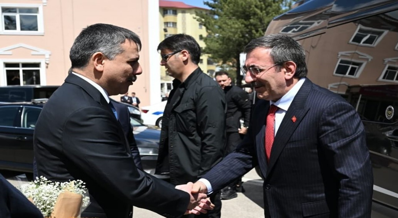 Cumhurbaşkanı Yardımcısı Cevdet Yılmaz Erzurumda