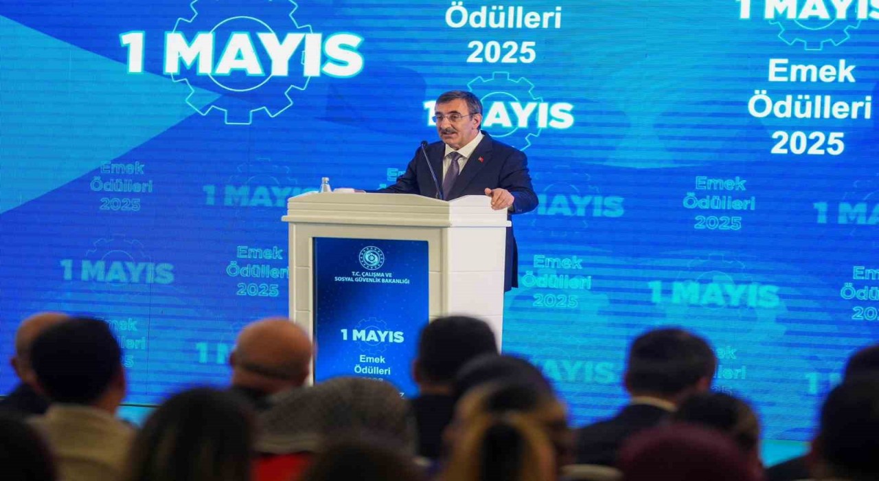 Cumhurbaşkanı Yardımcısı Yılmaz: Değişim süreçlerini iyi okuyarak ve yöneterek bunu ülkemiz için fırsata dönüştüreceğiz