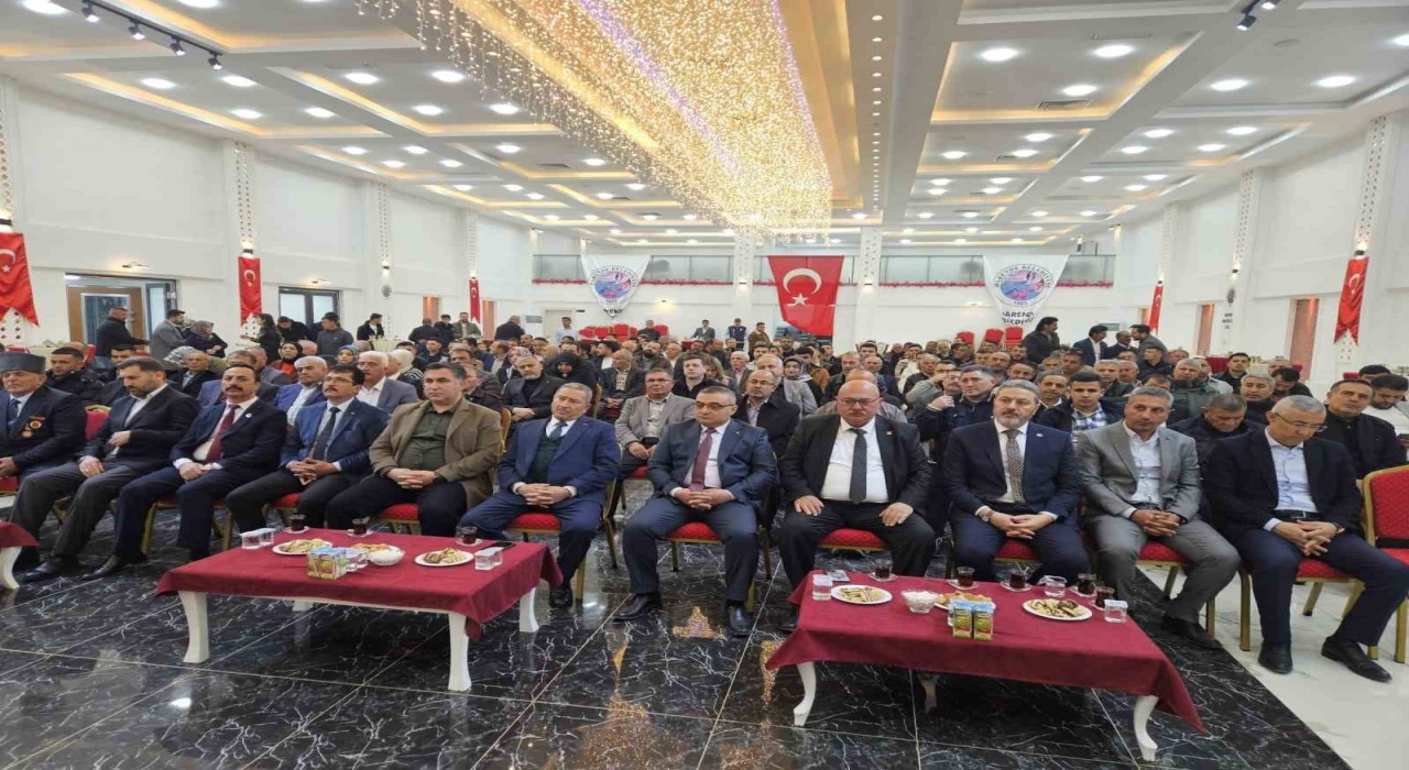 Darende ilçesinde bayramlaşma töreni düzenlendi