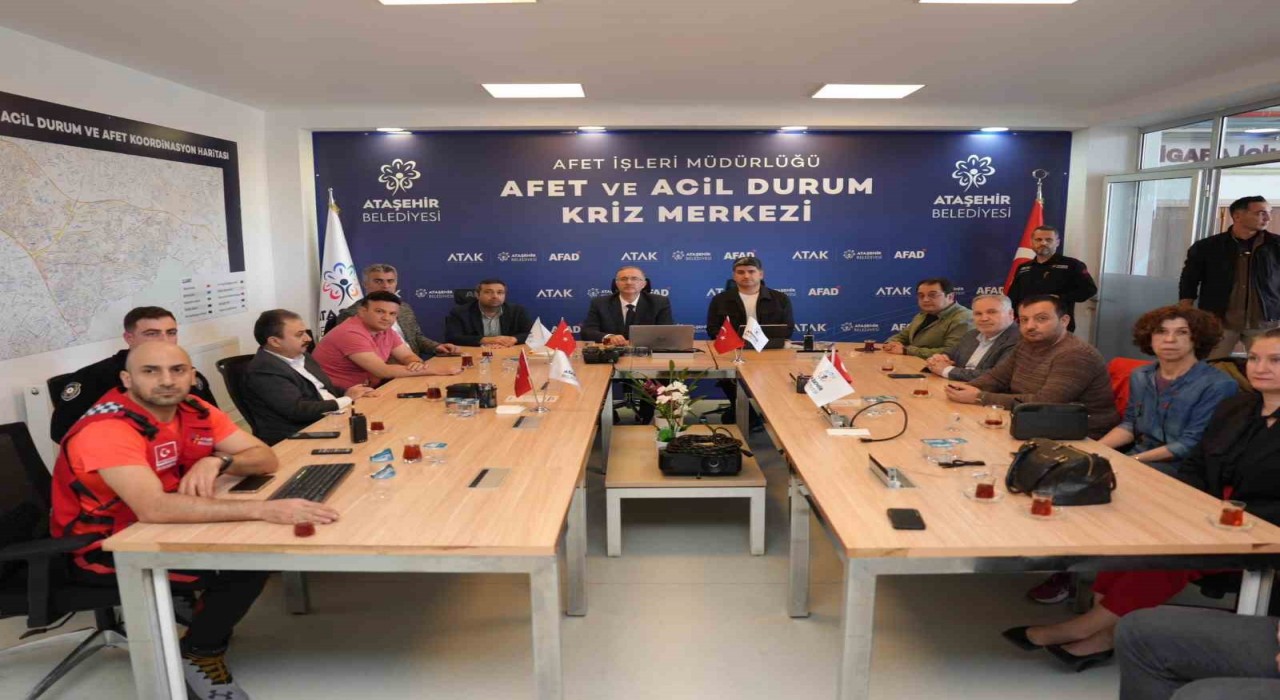 Deprem sonrası Ataşehirde kriz masası kuruldu